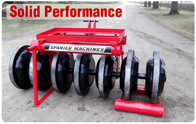 silage-packer-solid-performance-manure-equipment-Canada